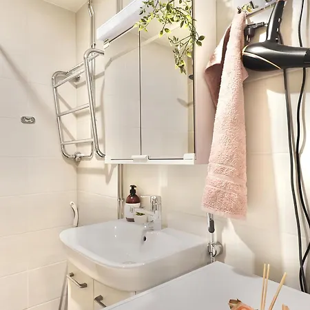 Spacious Haven Near Mall And Convention Center