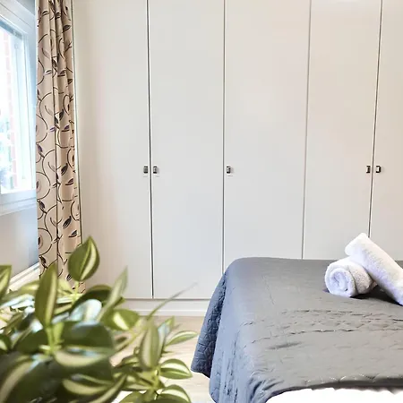 아파트 Spacious Haven Near Mall And Convention Center 헬싱키